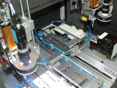 堅(jiān)豐自動(dòng)擰螺絲機(jī)幫你節(jié)約成本！-堅(jiān)豐股份