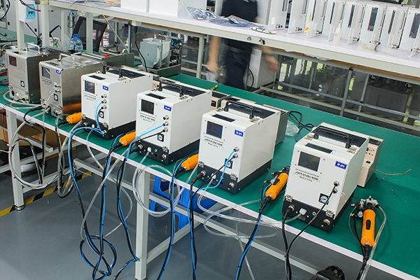 全自動鎖螺絲機(jī)廠家哪家好，選堅(jiān)豐電子